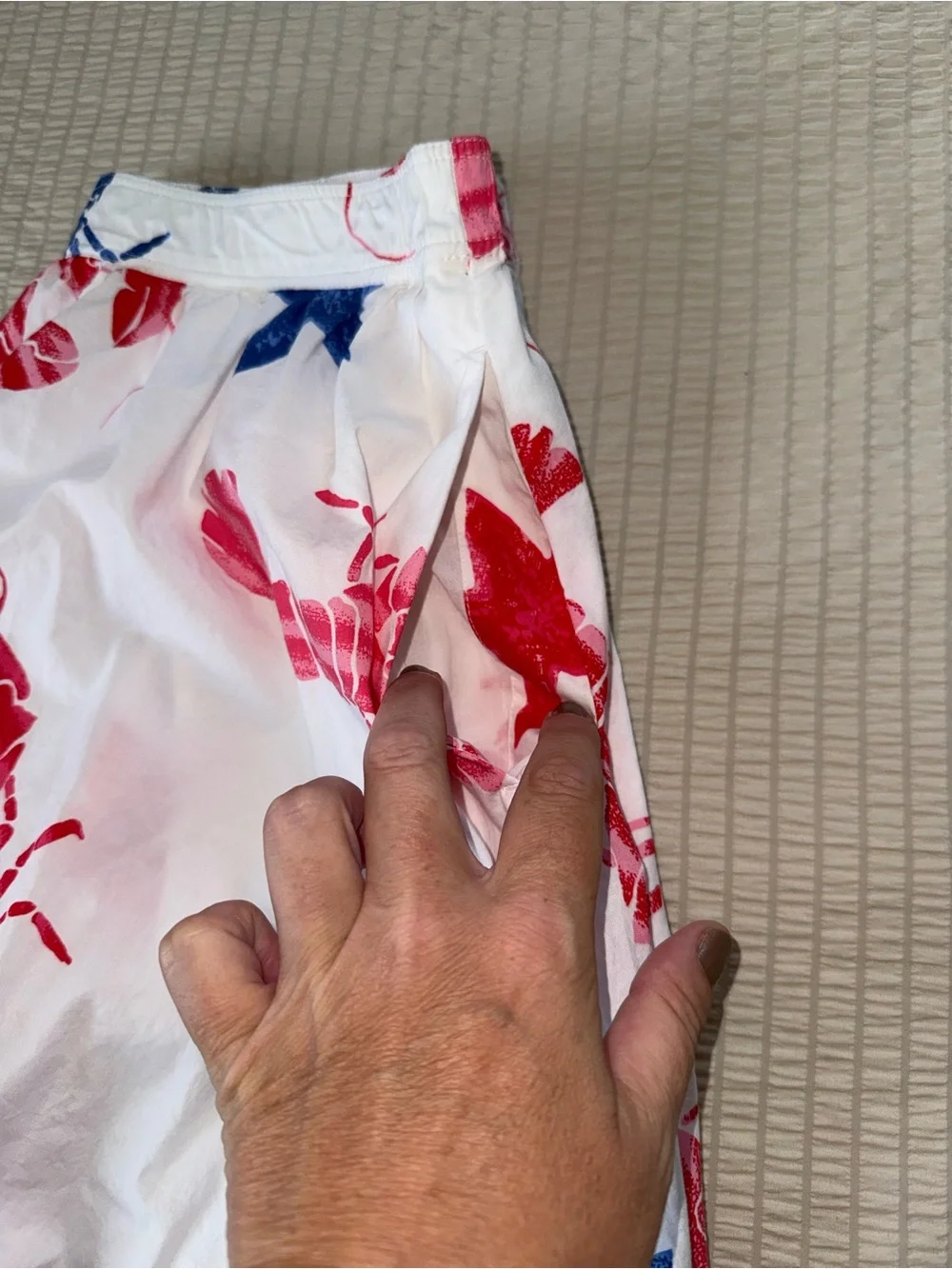 J. Crew White Skirt with Red Blue Lobster & Starfish Print xs